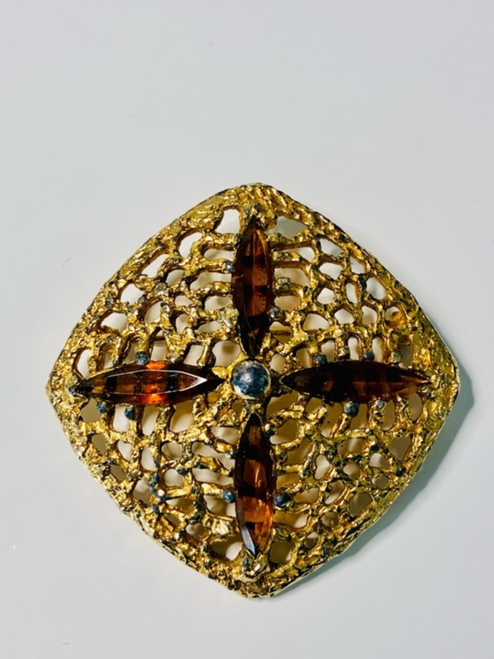VTG Gold Filigree Brooch with Amber-Colored Accents Pre Loved Everyday Stackable